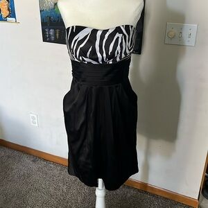 Vintage zebra print Y2K formal dress. Snap. Juniors size 11.